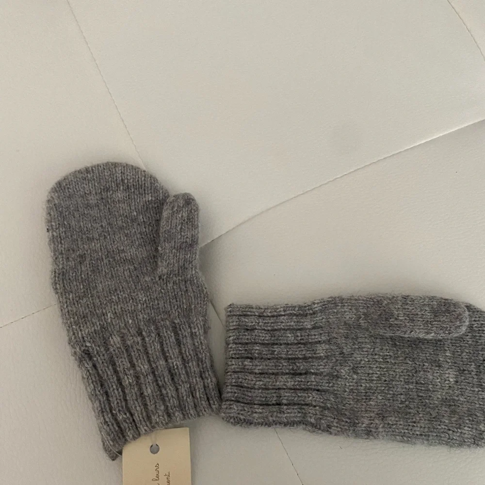 NWT Jacadi Mittens
